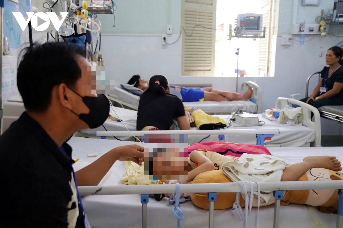 Vietnam scrambles to contain hand, foot and mouth disease outbreak